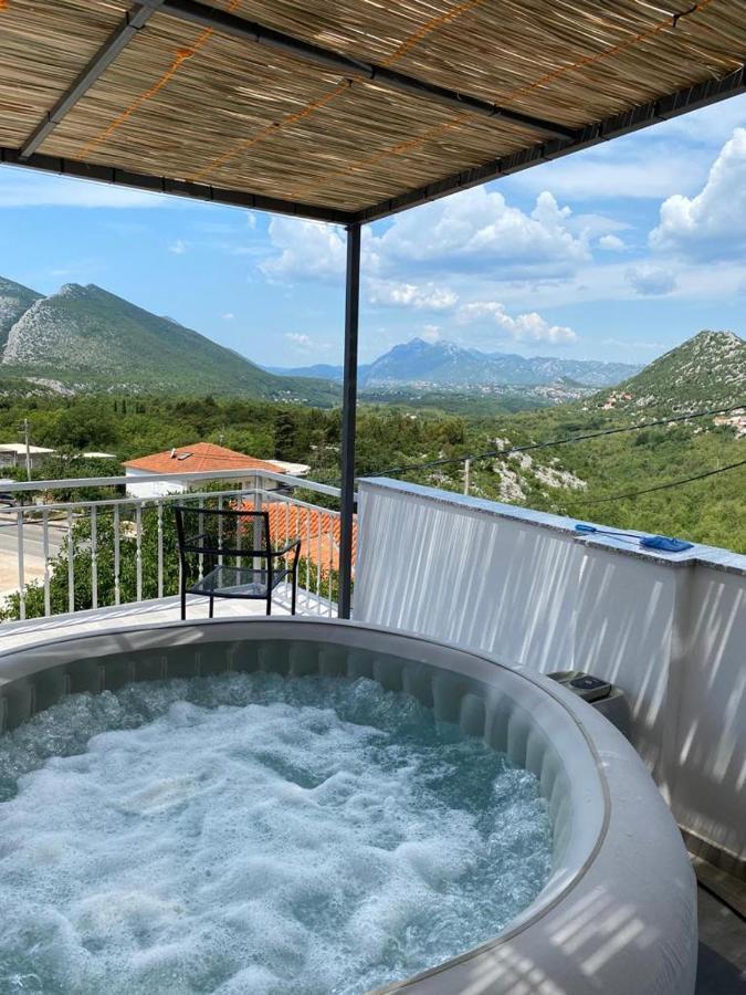 Holiday Home Horizonte With Jacuzzi Gornja Brela Exteriör bild