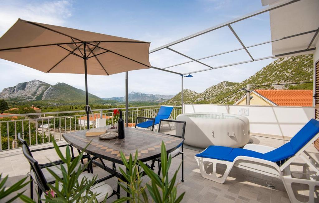 Holiday Home Horizonte With Jacuzzi Gornja Brela Exteriör bild