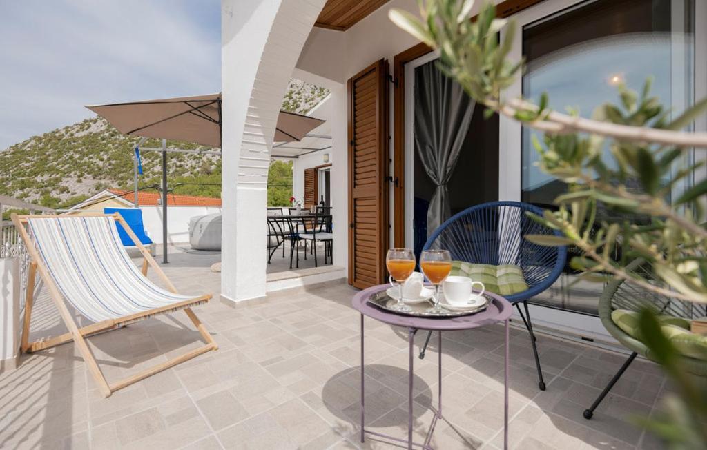 Holiday Home Horizonte With Jacuzzi Gornja Brela Exteriör bild