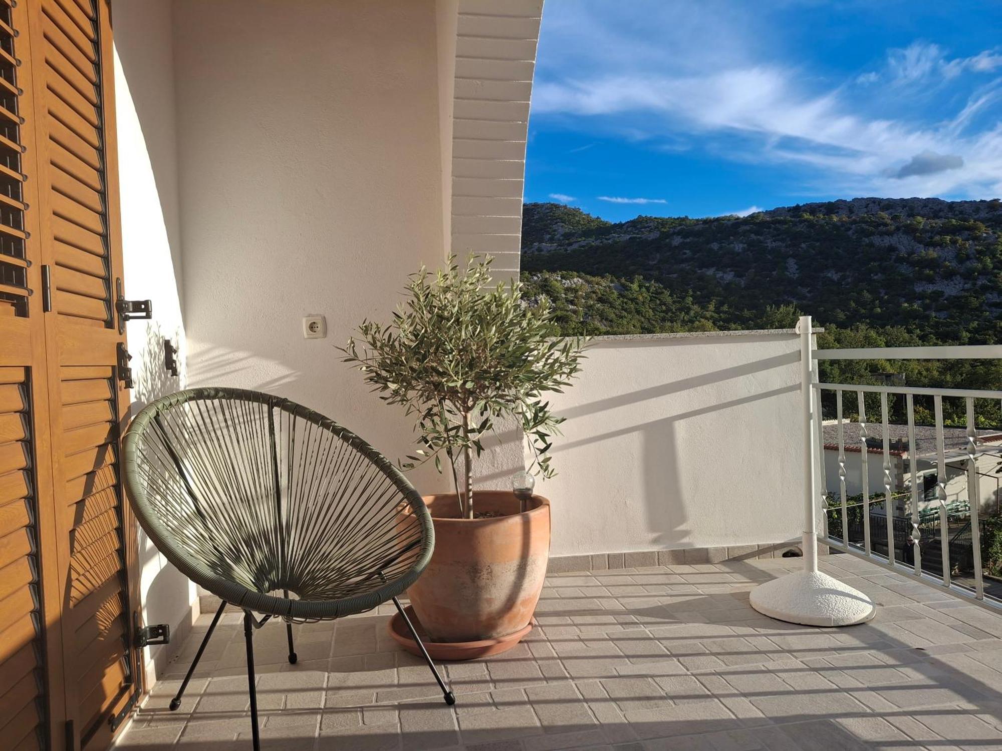 Holiday Home Horizonte With Jacuzzi Gornja Brela Exteriör bild